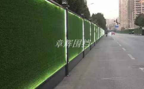 如何合理選用材料組合來提高市政圍擋的整體性能？(了解市政圍擋材料組合的原則)