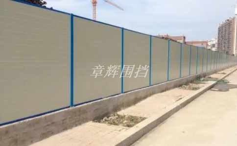 市政圍擋如何在建筑施工中發(fā)揮美化和裝飾作用？（市政圍擋在建筑施工美化中的應(yīng)用技巧）