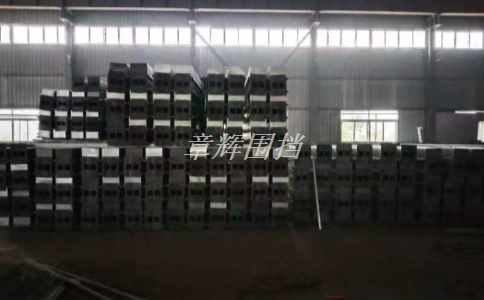 市政圍擋對城市交通擁堵的影響及其成因是什么？(探究市政圍擋與交通擁堵的關(guān)系)