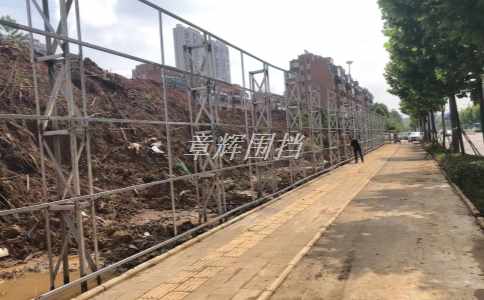 市政圍擋的制造工藝和材料選擇是否符合環(huán)保要求，具有可持續(xù)性發(fā)展的潛力？